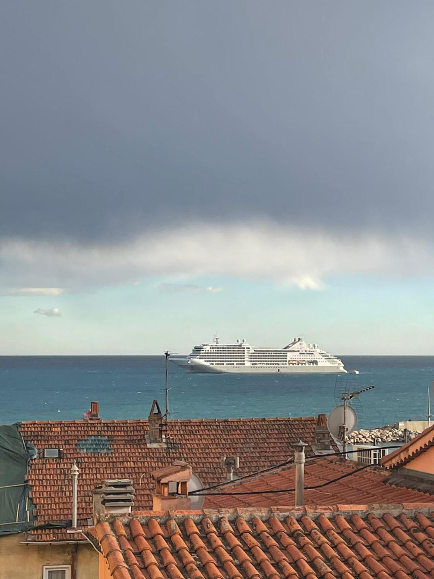 Bel Appartement Lumineux Joyeux Spacieux, Vue Mer Mentone Esterno foto
